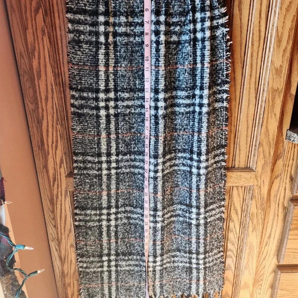 Scarf, soft, warm, fringe, like new!  Gray, white, black, hint of orange! - Picture 10 of 10